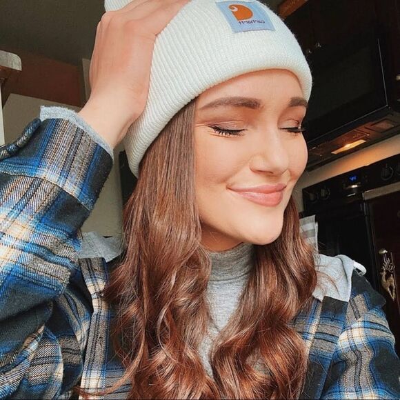 Carhartt Accessories - Women’s Carhartt Cuffed White Carhartt Ribbed/Knit Beanie/Hat